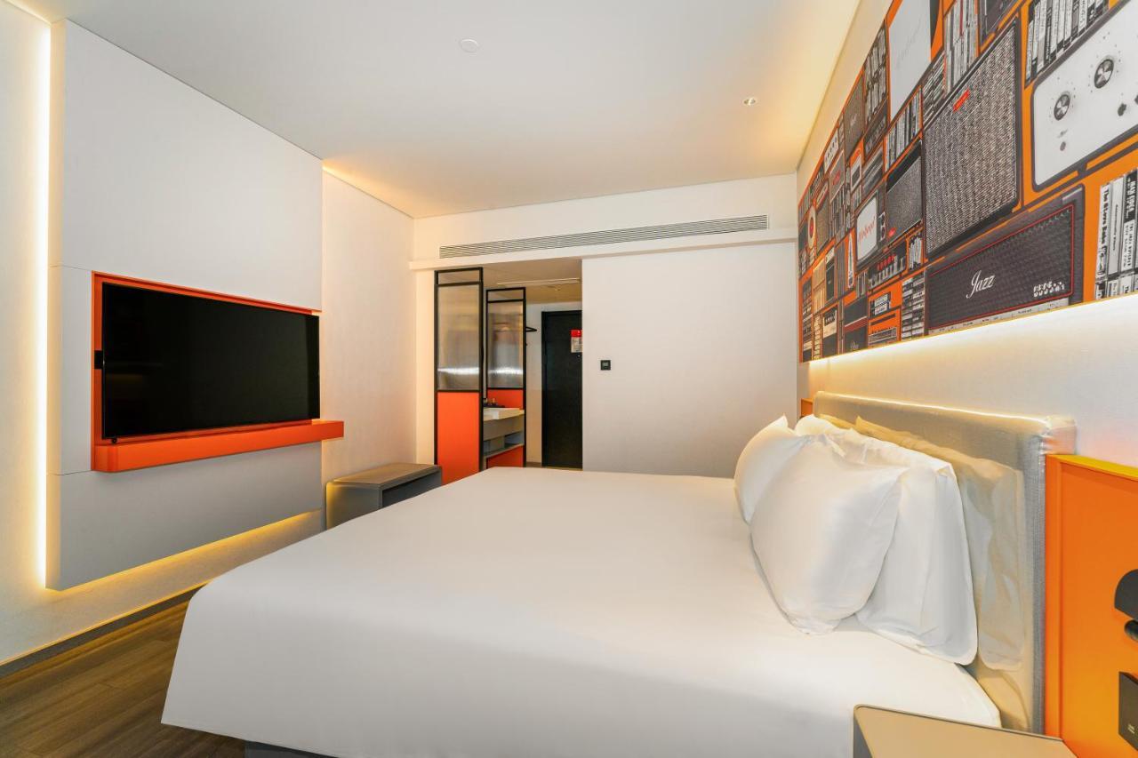 Ibis Styles Hotel - 260M From Guangji Street Subway Station Xi'an  Eksteriør bilde